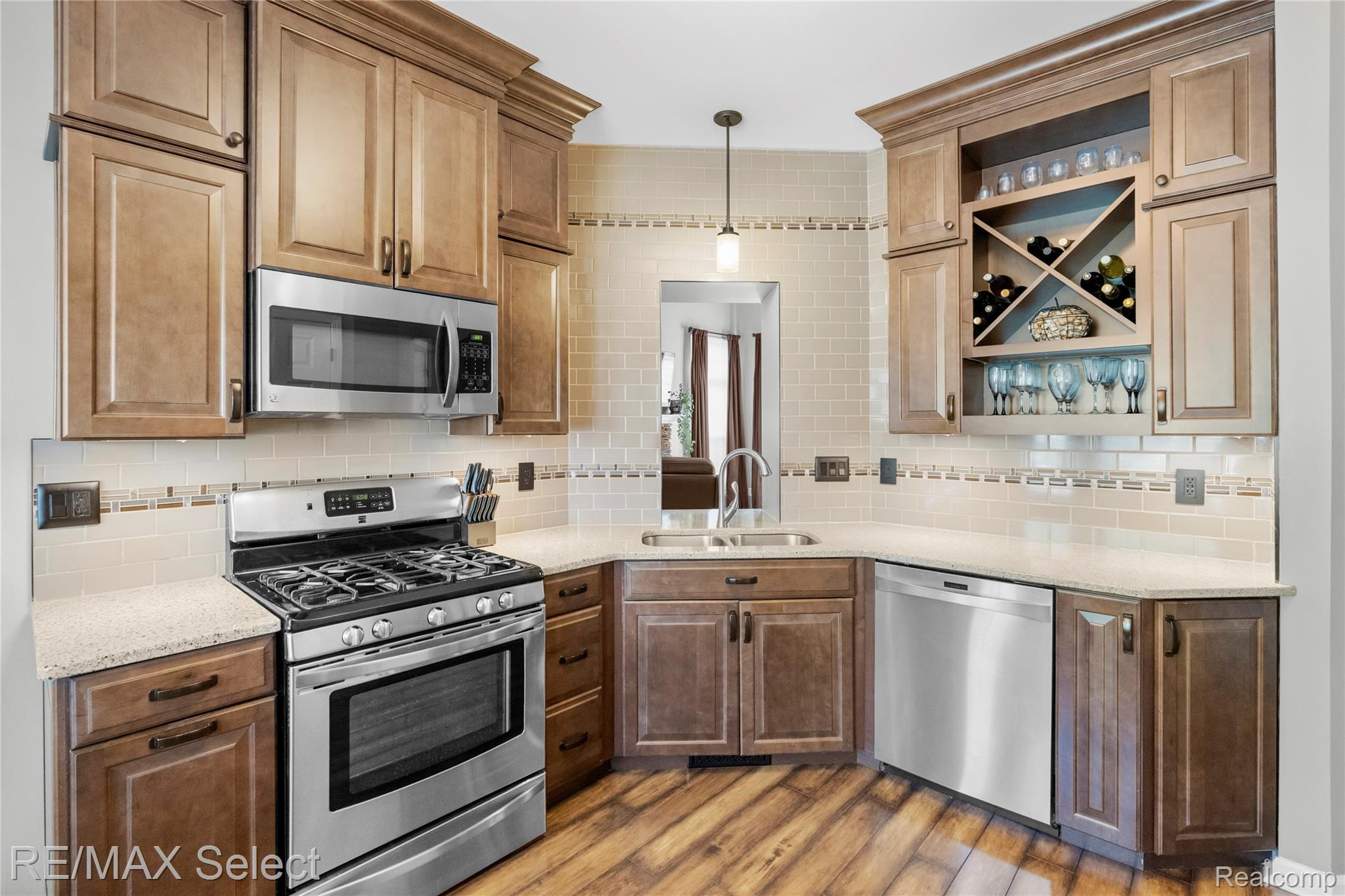 4135 Maplewood Meadows Avenue