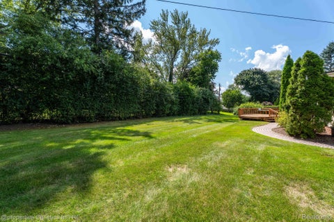 Tiny photo for 932 S Reading Road, Bloomfield Charter Township, MI 48304 (MLS # 20261069264)