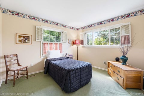 Tiny photo for 932 S Reading Road, Bloomfield Charter Township, MI 48304 (MLS # 20261069264)