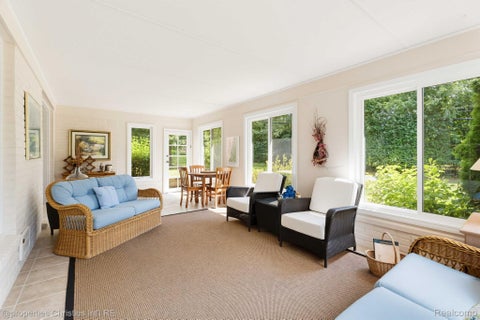 Tiny photo for 932 S Reading Road, Bloomfield Charter Township, MI 48304 (MLS # 20261069264)