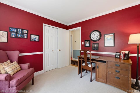Tiny photo for 932 S Reading Road, Bloomfield Charter Township, MI 48304 (MLS # 20261069264)