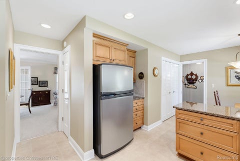 Tiny photo for 932 S Reading Road, Bloomfield Charter Township, MI 48304 (MLS # 20261069264)