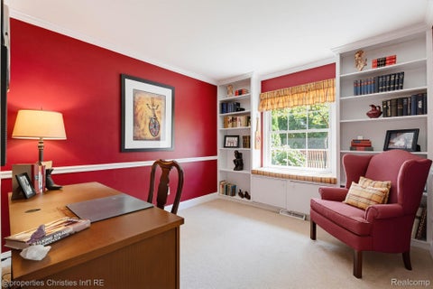 Tiny photo for 932 S Reading Road, Bloomfield Charter Township, MI 48304 (MLS # 20261069264)