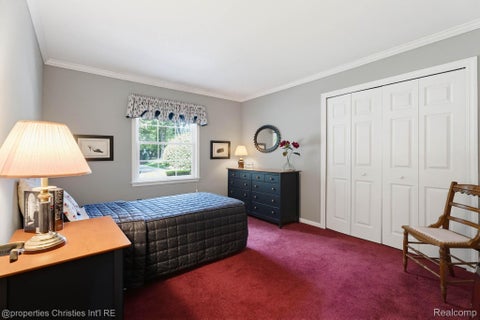 Tiny photo for 932 S Reading Road, Bloomfield Charter Township, MI 48304 (MLS # 20261069264)