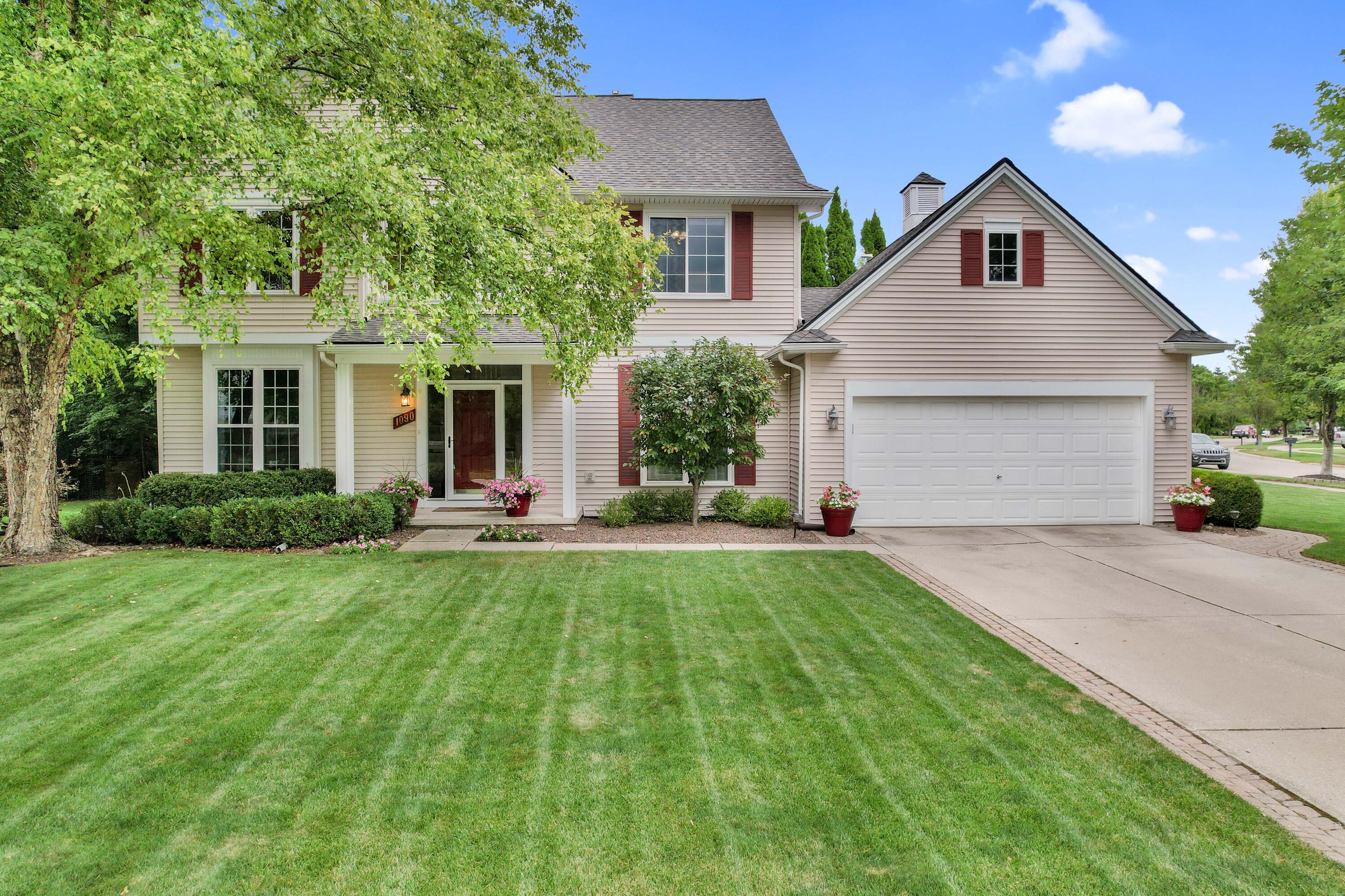 1090 Equestrian Drive