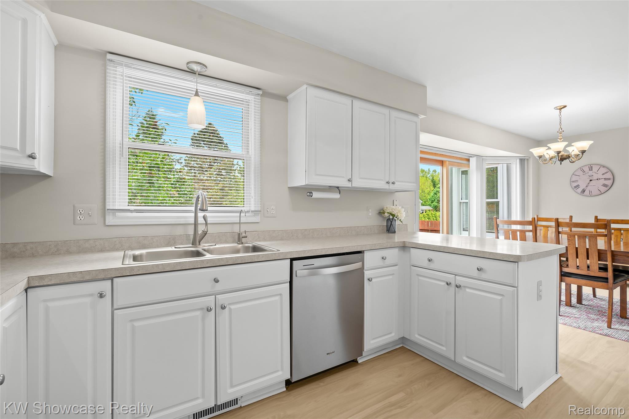 2876 Bay Vista Drive