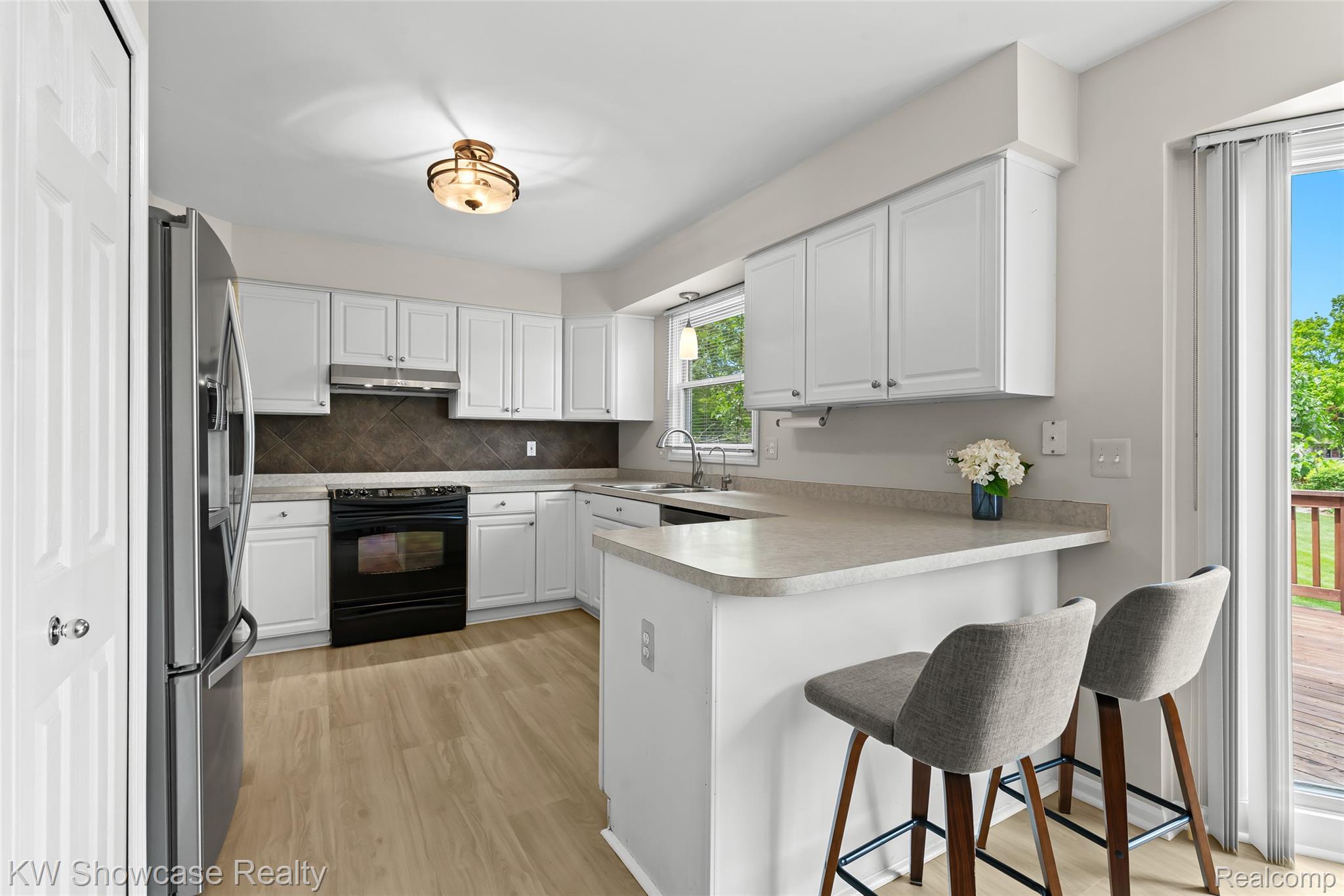 2876 Bay Vista Drive