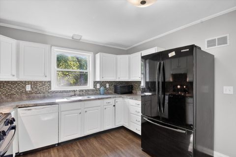 Tiny photo for 868 Woodbine Boulevard, Summit Township, MI 49203 (MLS # 55026025939)