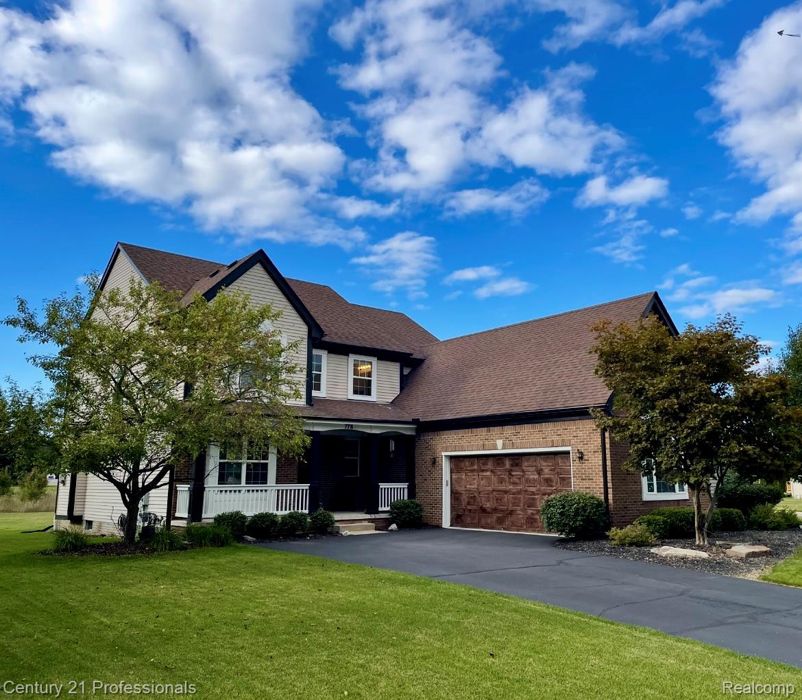 778 W Peninsula Court