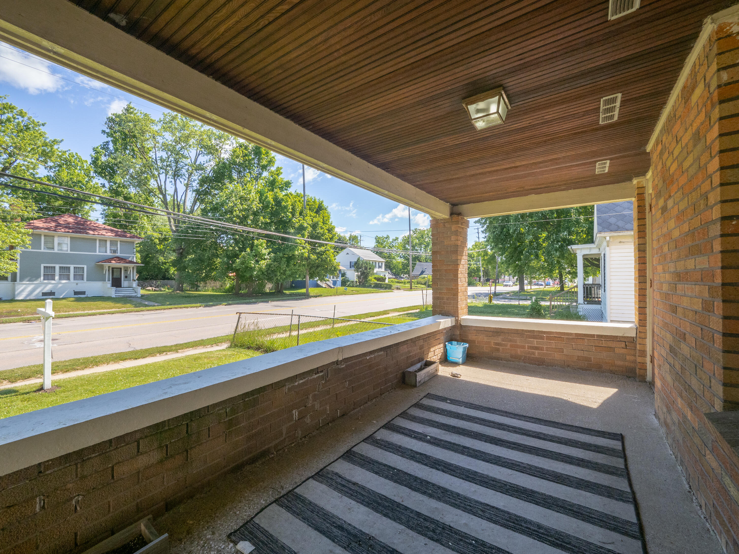 2127 W Main Street