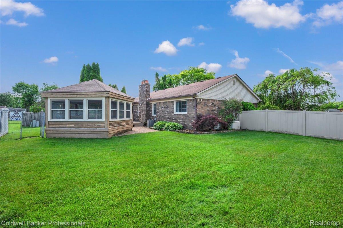 5015 Fox Hill Drive