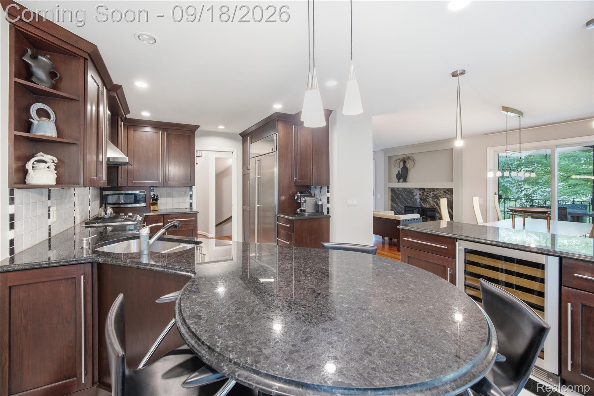 1123 Ivyglen Circle