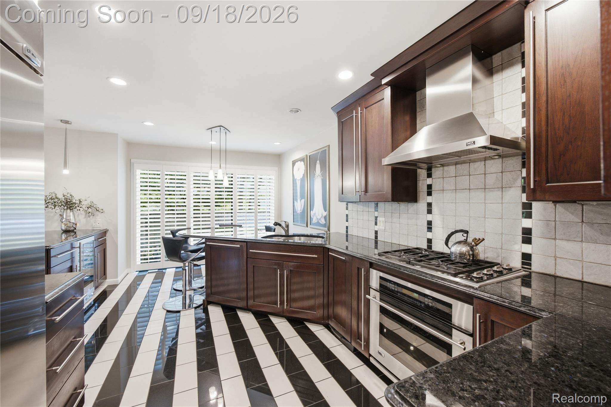 1123 Ivyglen Circle