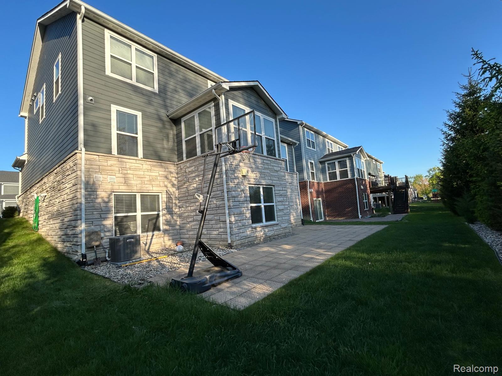31065 Tremont Lane
