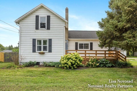 Photo of 2124 Rosewood Street, Georgetown Charter Township, MI 49428 (MLS # 65026047309)