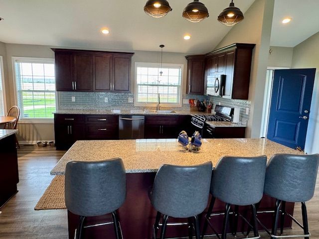 2660 BAY POINT