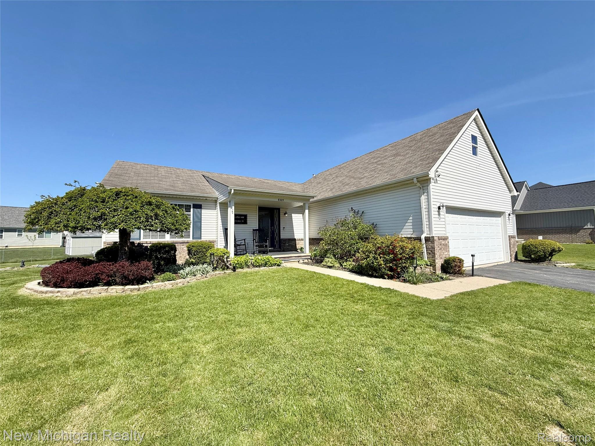 8205 Peninsula Circle