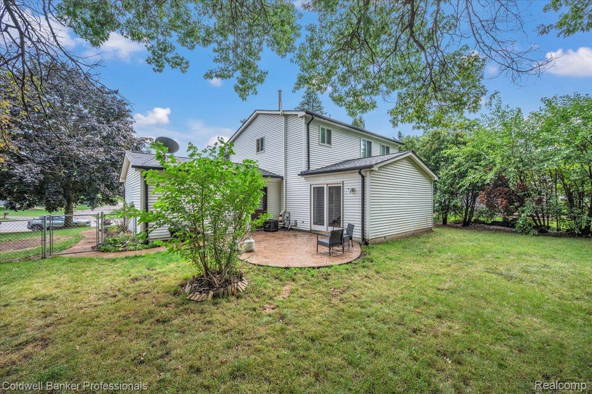 1081 Keble Lane