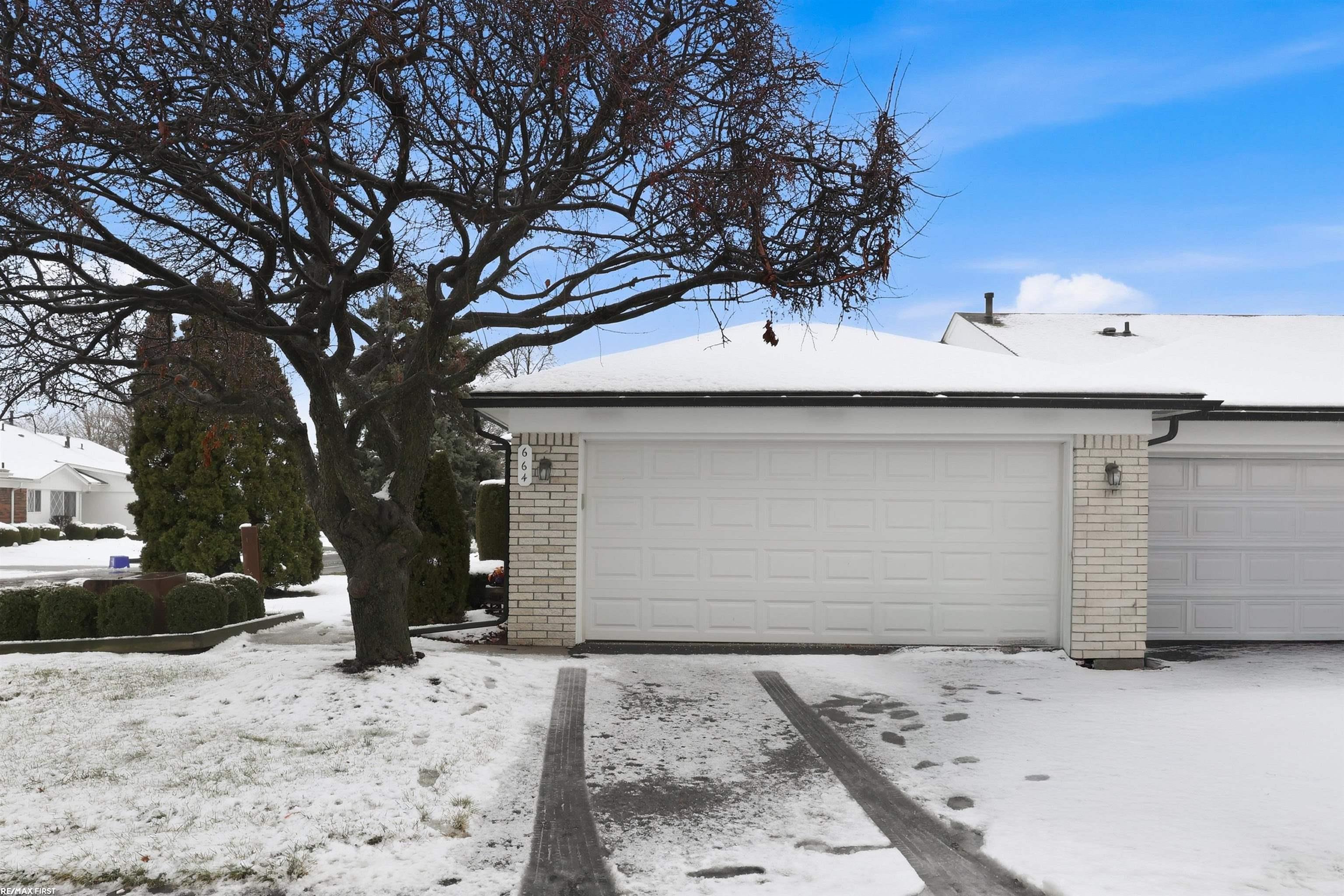 664 Country Club Street