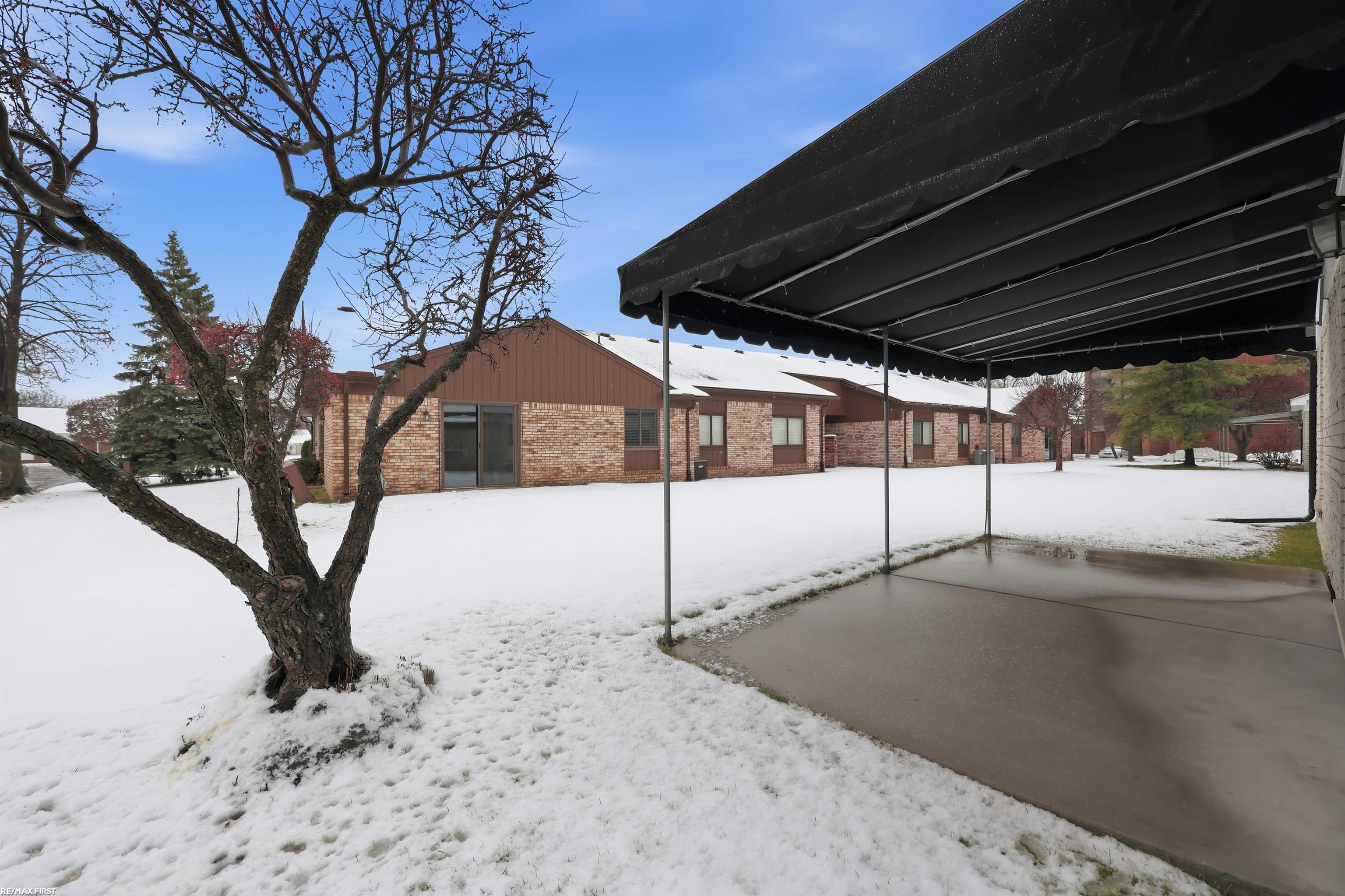 664 Country Club Street