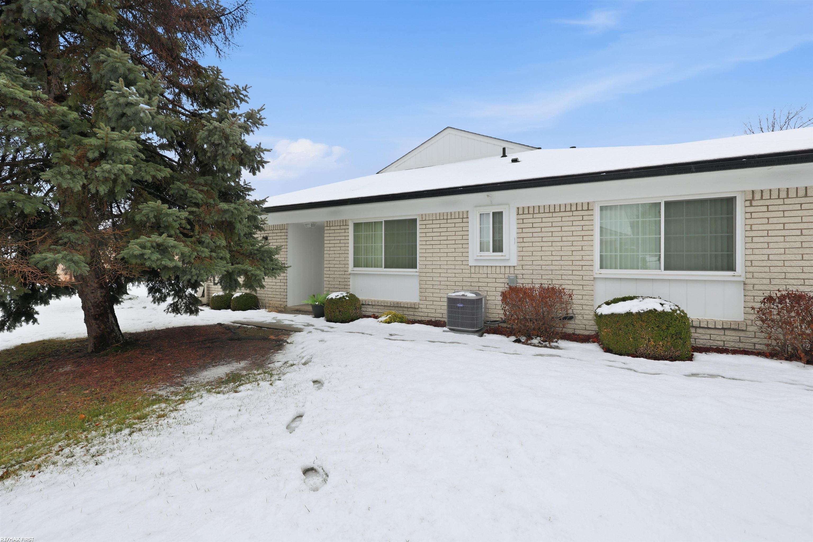 664 Country Club Street