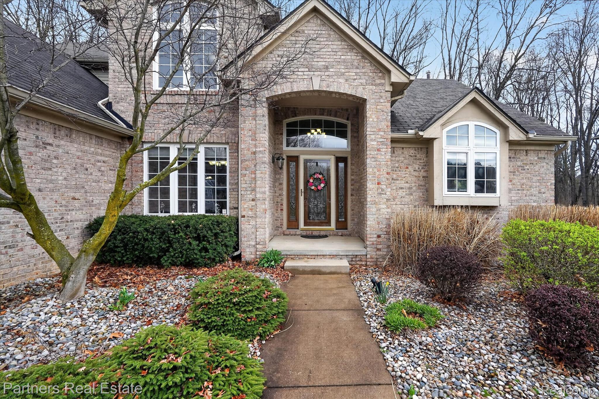 112 Summer Shade Drive