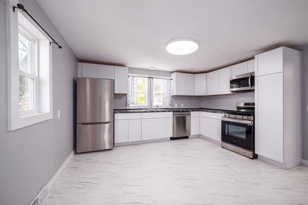 211 Oak