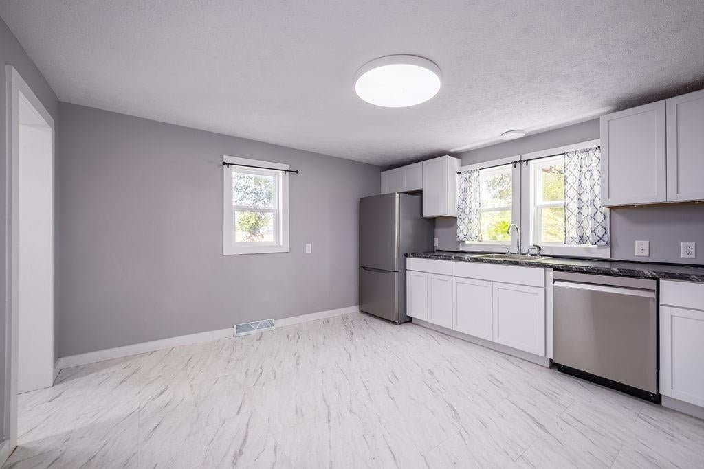 211 Oak
