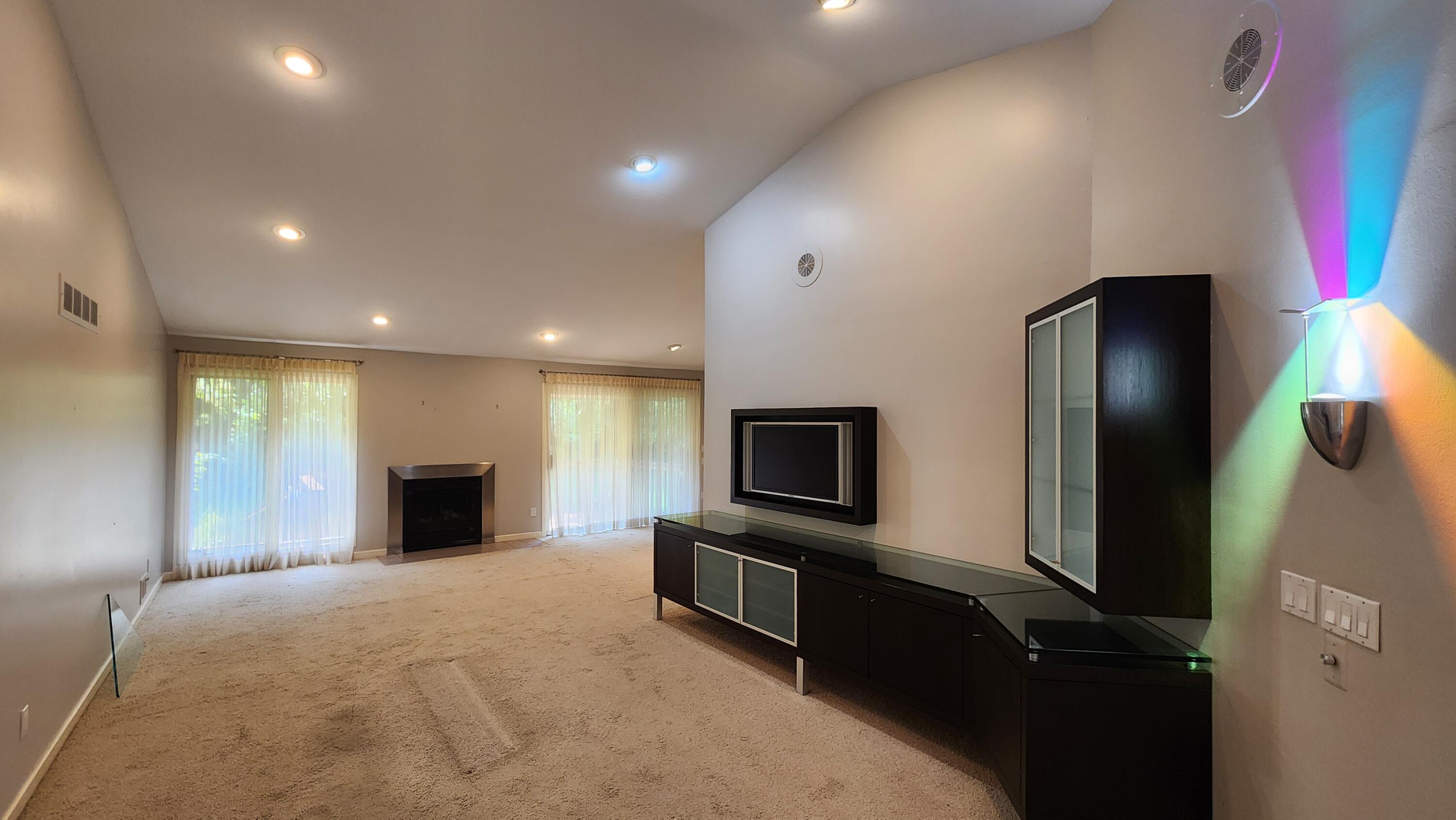 4125 Foxpointe Drive