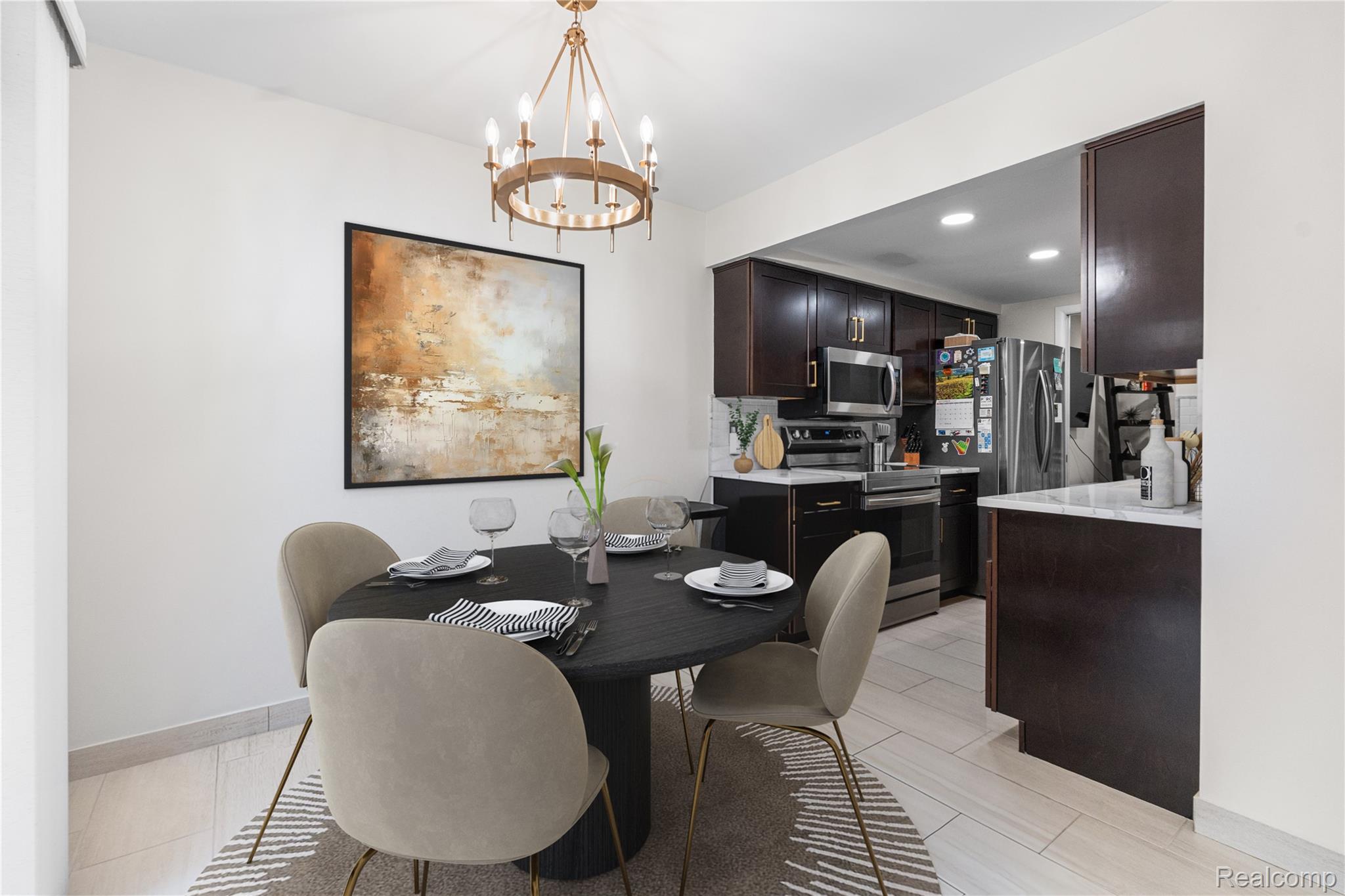 Rochester Hills City, Michigan 48307, United States, 3 Bedrooms Bedrooms, ,2 BathroomsBathrooms,Residential,Active,226336