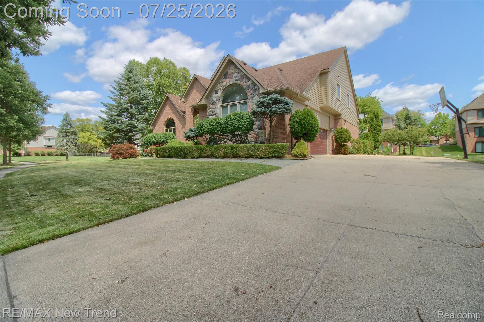 23733 Wintergreen Circle
