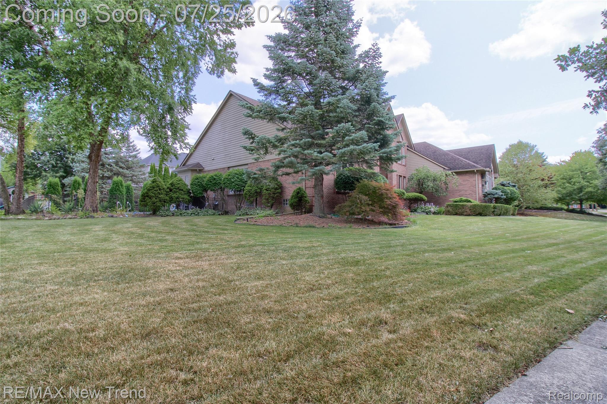 23733 Wintergreen Circle