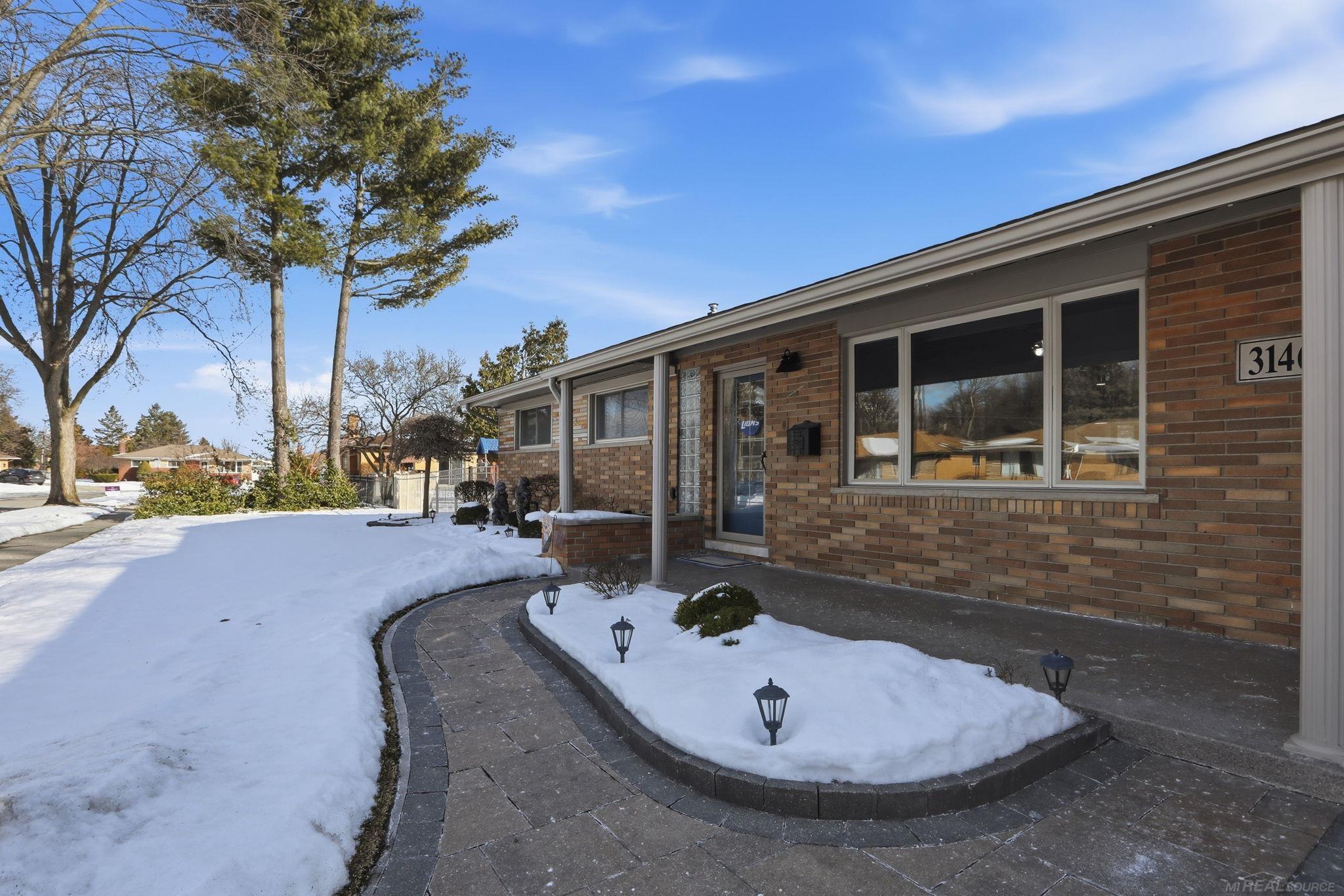 31467 Wellston Drive