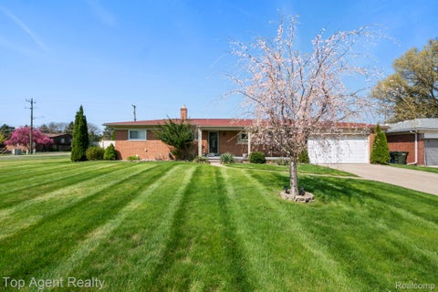 Photo for 38011 Medville Drive
