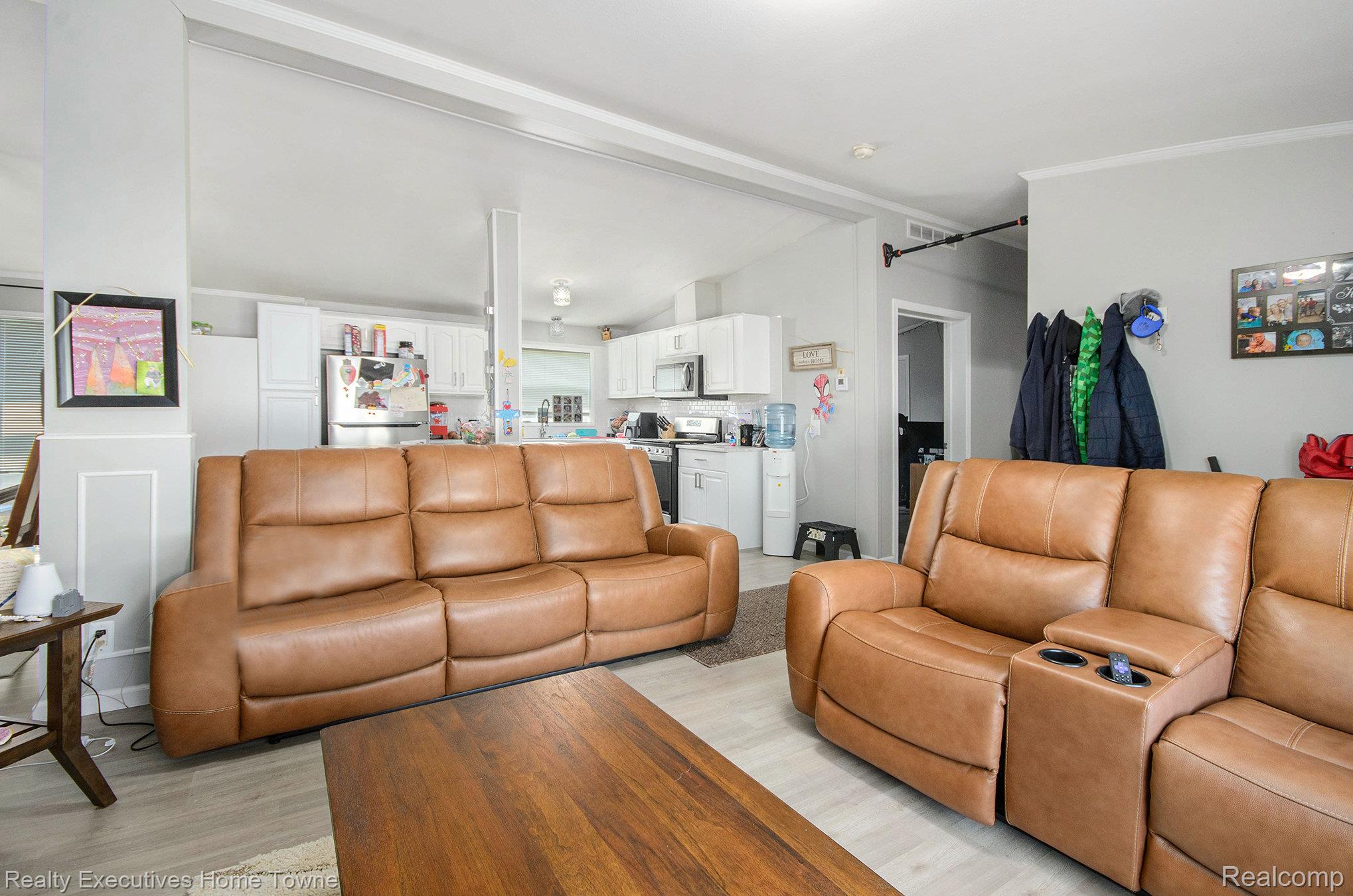 21480 Le Fleur Court