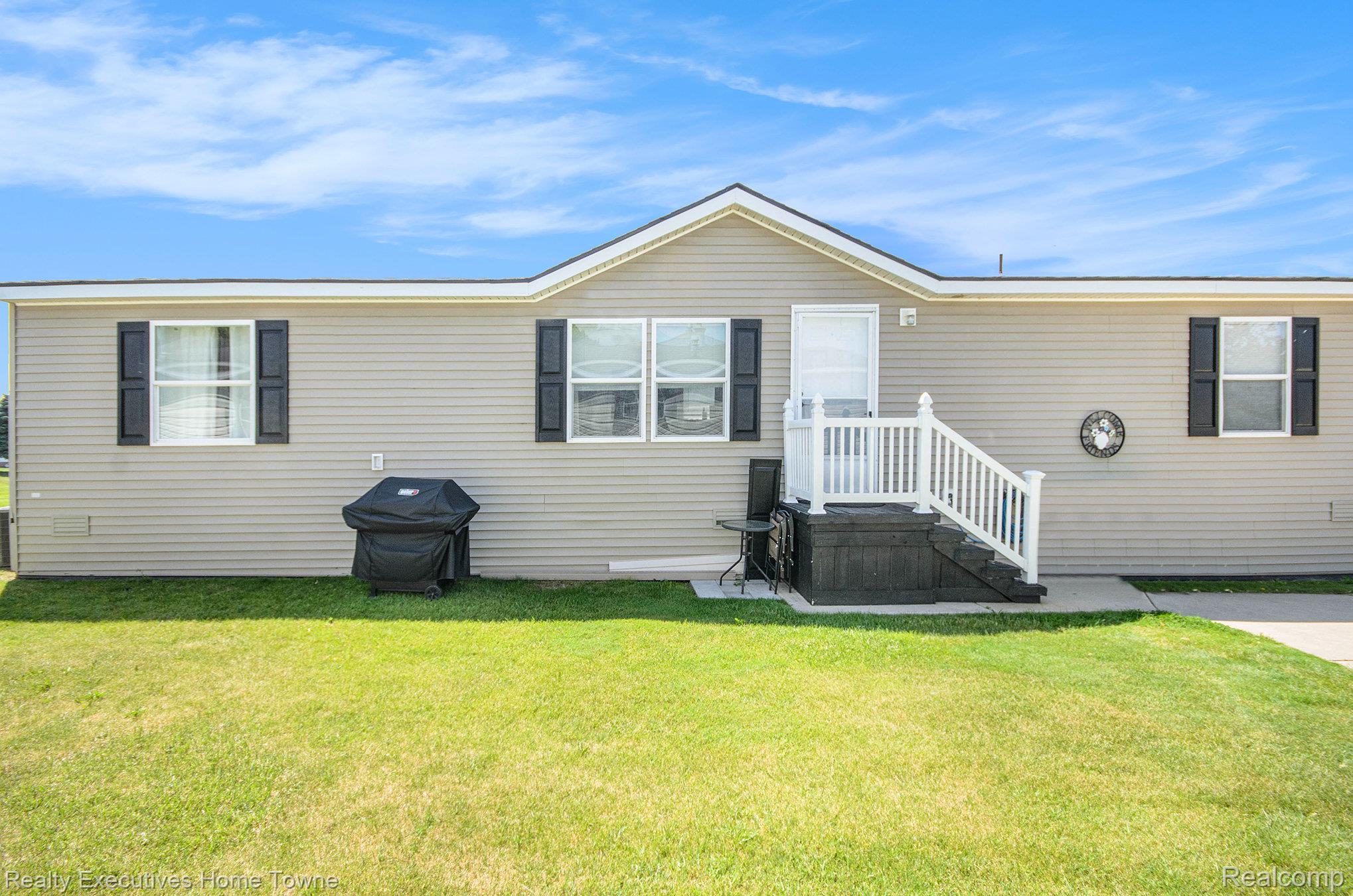 21480 Le Fleur Court