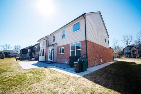 Tiny photo for 5354 Rangemore Drive, Troy City, MI 48085 (MLS # 81026010112)