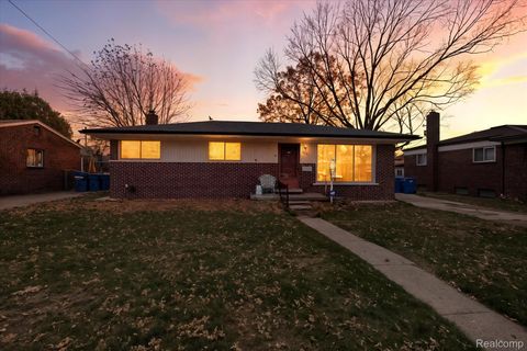 24245 Patricia Avenue Warren City MI 48091