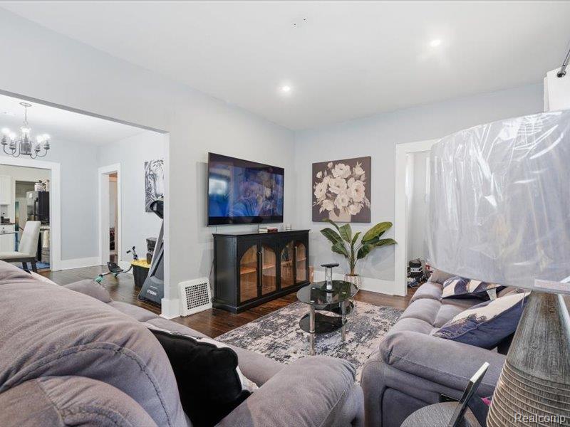 1341 Alter Road