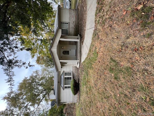 25323 ORCHARD LAKE ROAD