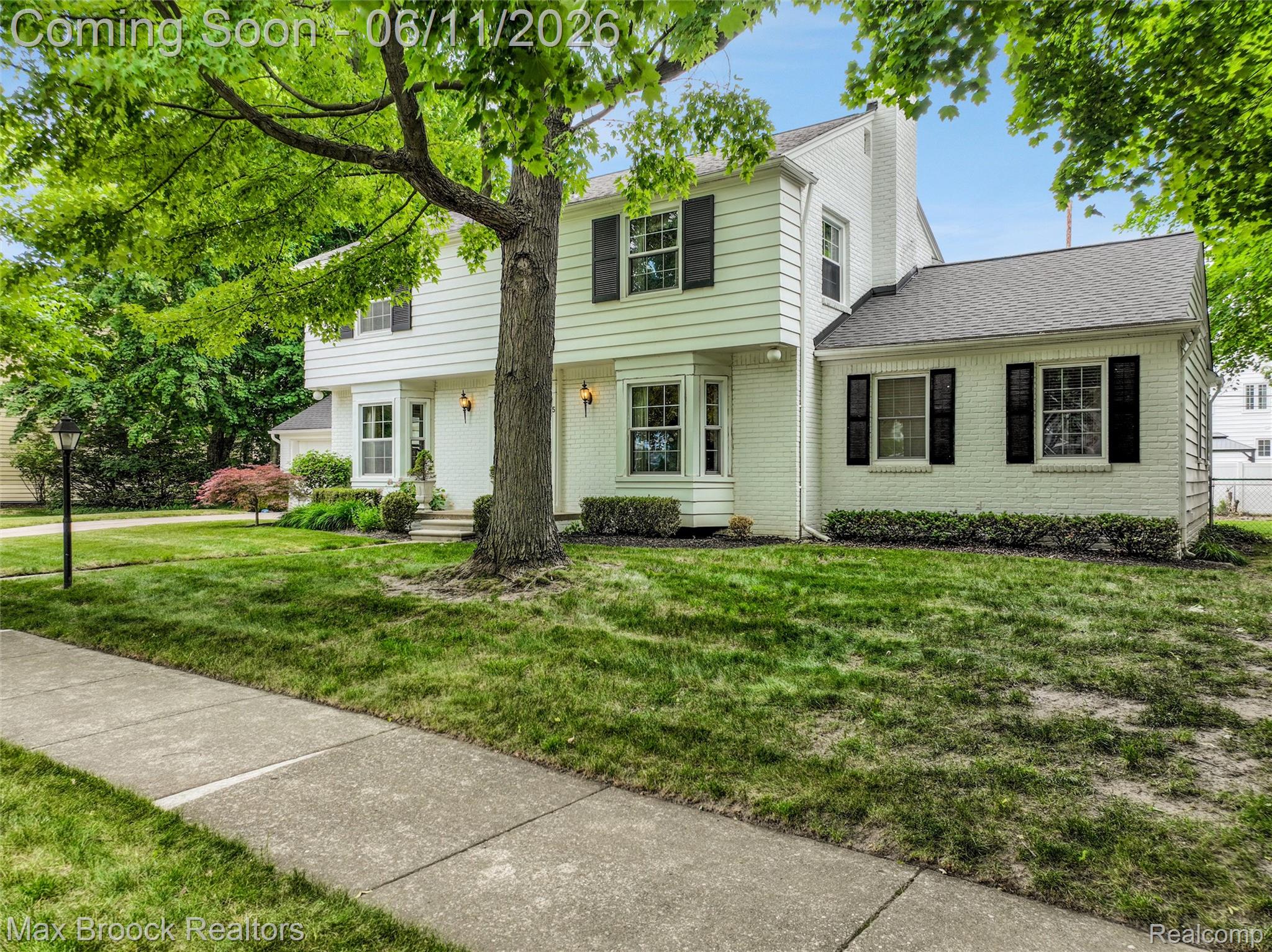 385 Golf View Boulevard