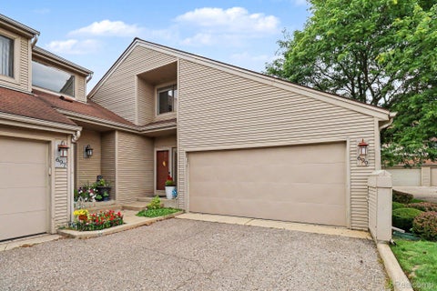 Tiny photo for 699 Charing Court, Rochester Hills City, MI 48307 (MLS # 20261067796)