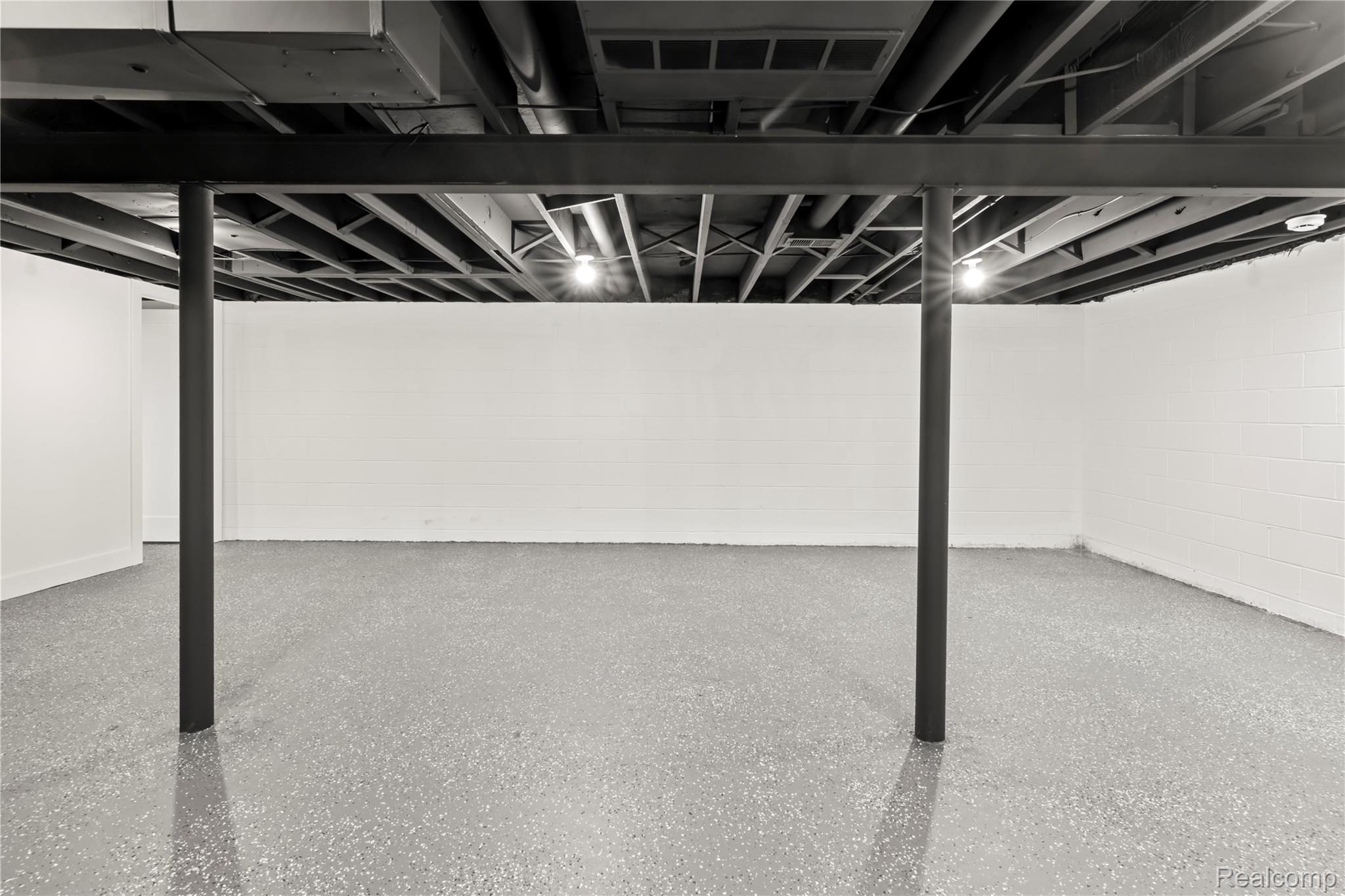 Port Huron City, Michigan 48060, United States, 3 Bedrooms Bedrooms, ,2 BathroomsBathrooms,Residential,Active,165595