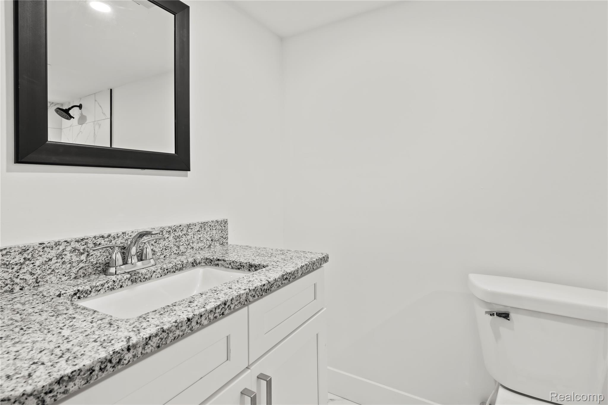 Port Huron City, Michigan 48060, United States, 3 Bedrooms Bedrooms, ,2 BathroomsBathrooms,Residential,Active,165595