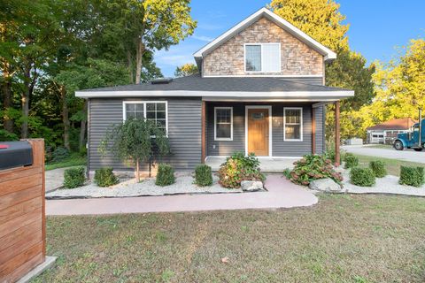 603 S Courtland Street Hart City MI 49420