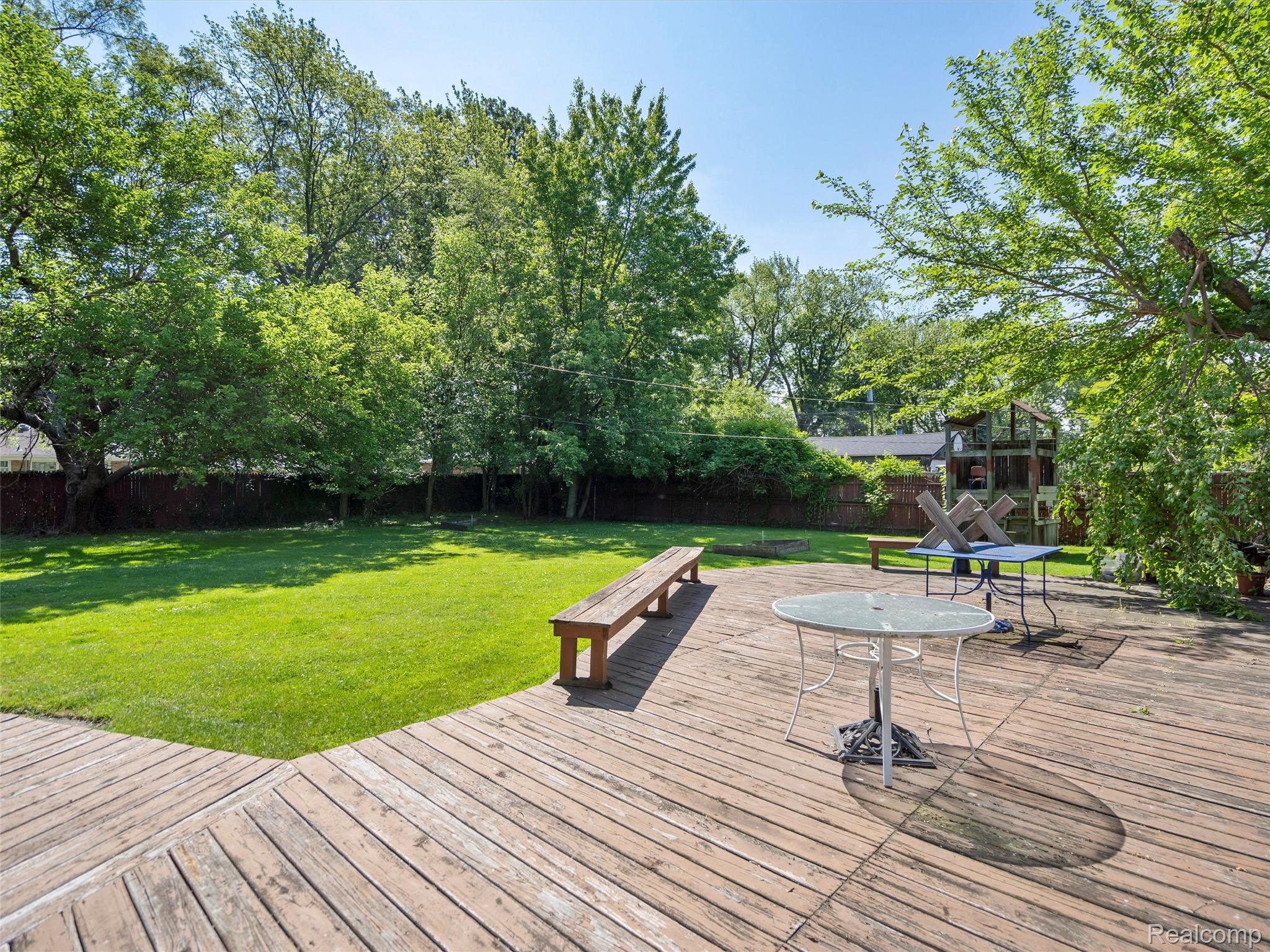 St Clair Shores City, Michigan 48081, United States, 3 Bedrooms Bedrooms, ,2 BathroomsBathrooms,Residential,Pending,153575