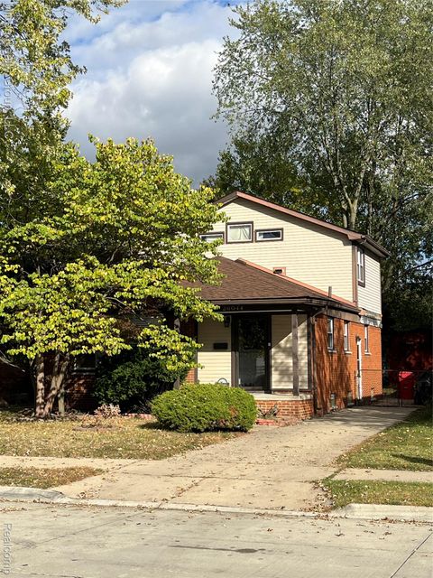 26044 Lehner Street Roseville City MI 48066