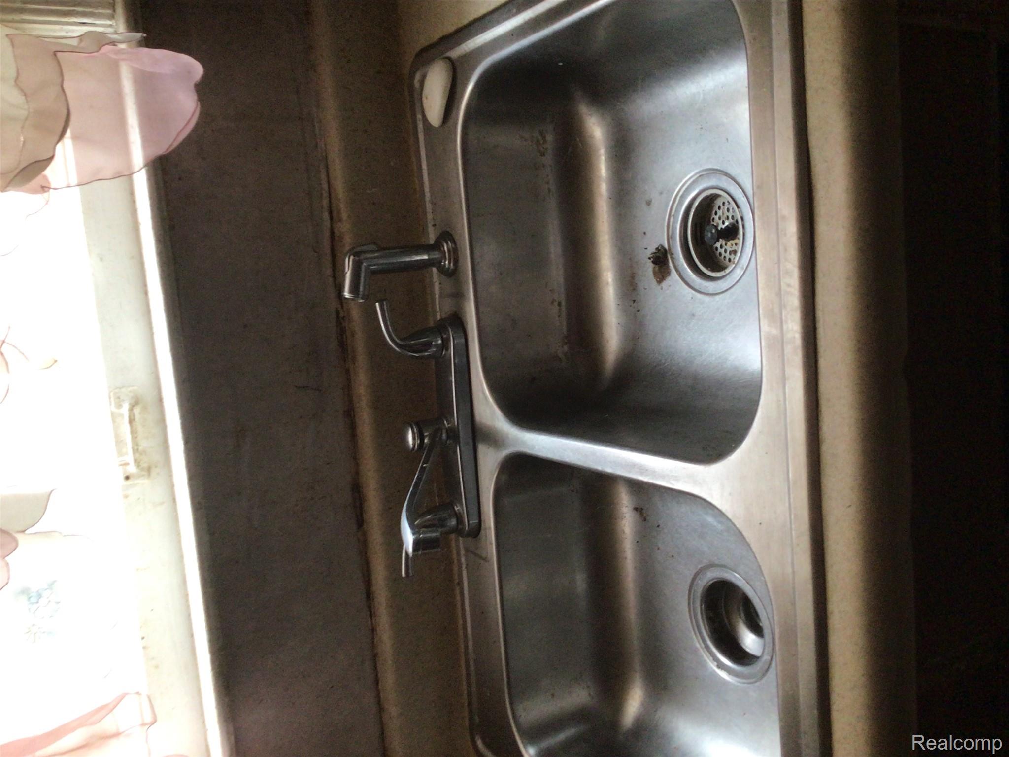 9930 Whitcomb Street