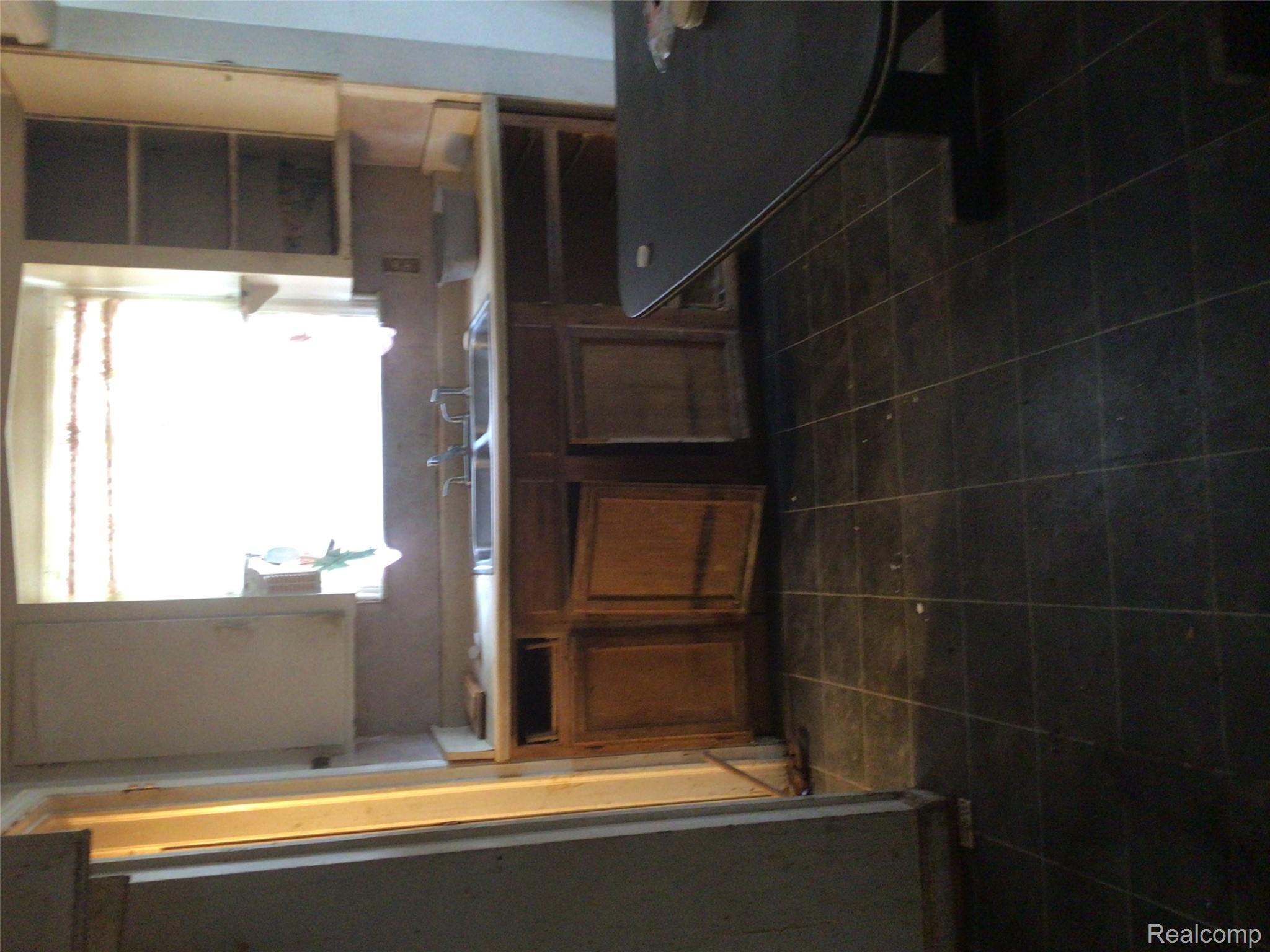 9930 Whitcomb Street