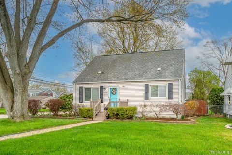 4526 TONAWANDA Avenue Royal Oak City MI 48073